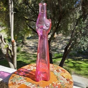 VTG Pink Glass Decanter Happy Cat Figural 2011 Mosel Riesling Empty Collectible